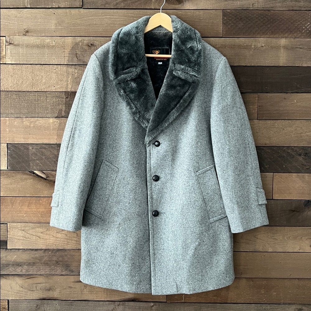 Richman Brothers Men's Vintage Double Breasted Faux Fur Lined Coat Gray